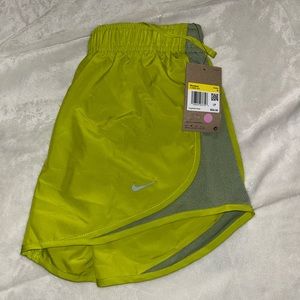 Women’s small Nike shorts